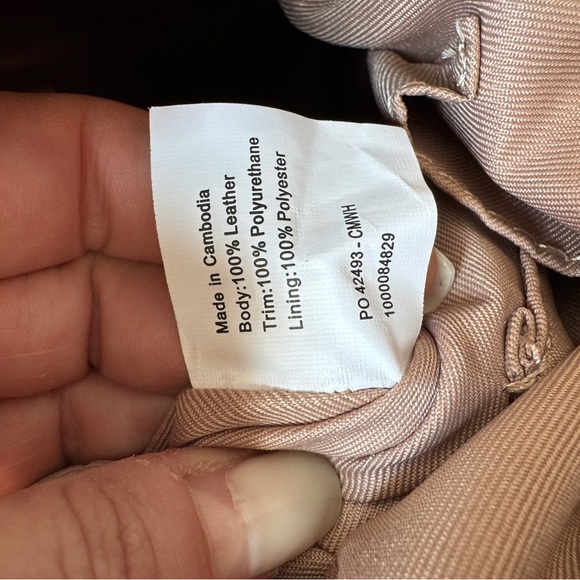 The Sak Lucia Crossbody Sand Suede Leather Adjustable Purse Handbag EUC - Picture 11 of 11